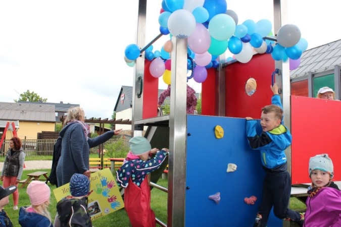 Einweihung Kletterturm
