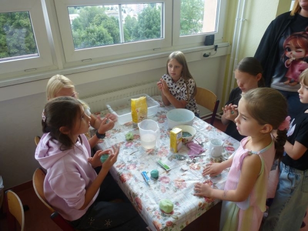 Kineticsand