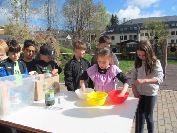 Osterferien - Experimente zum Staunen