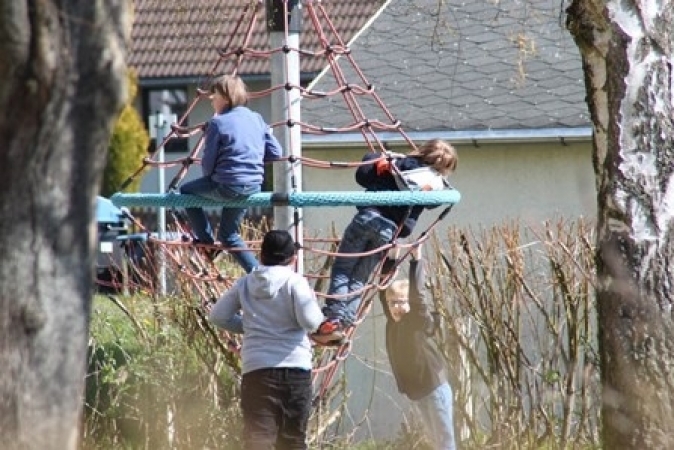 Wir spielen draußen